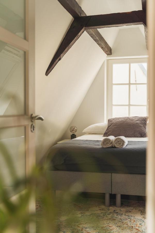 Tiny Attic On The Herengracht, Private Room Amsterdam Exterior photo